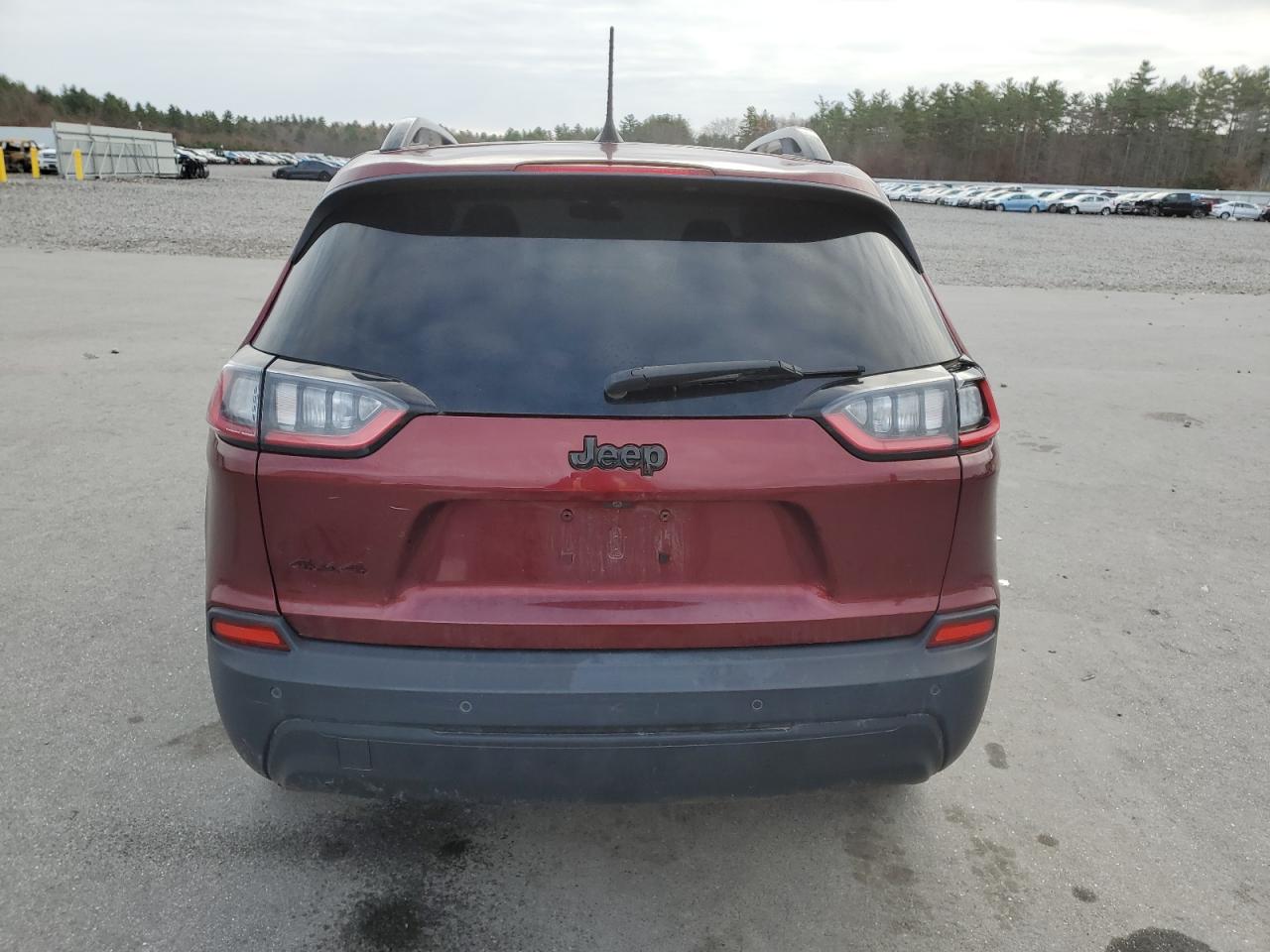 2019 Jeep Cherokee Latitude Plus VIN: 1C4PJMLB9KD318968 Lot: 92804615