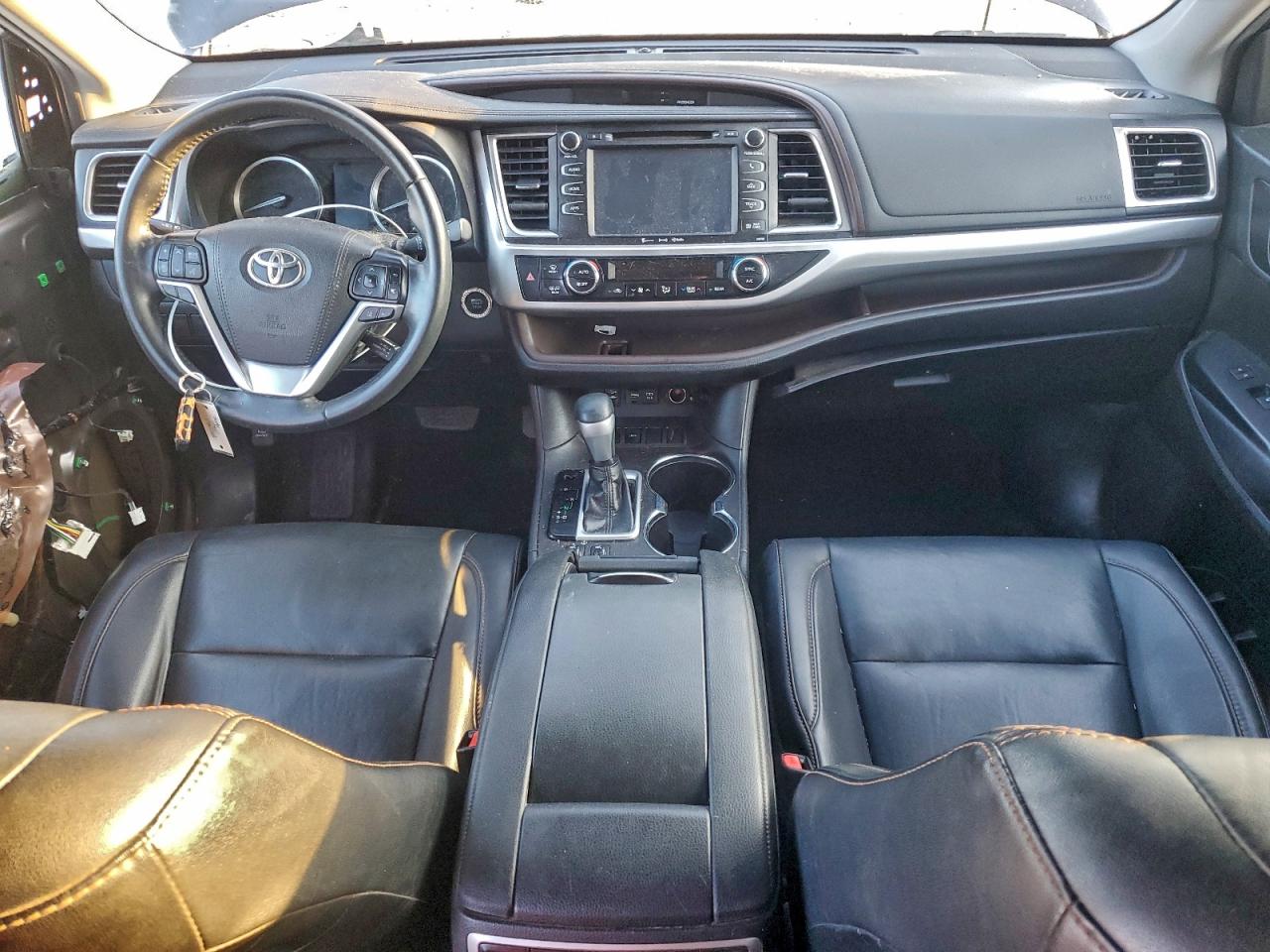 2019 Toyota Highlander Se VIN: 5TDKZRFH1KS313042 Lot: 93936325