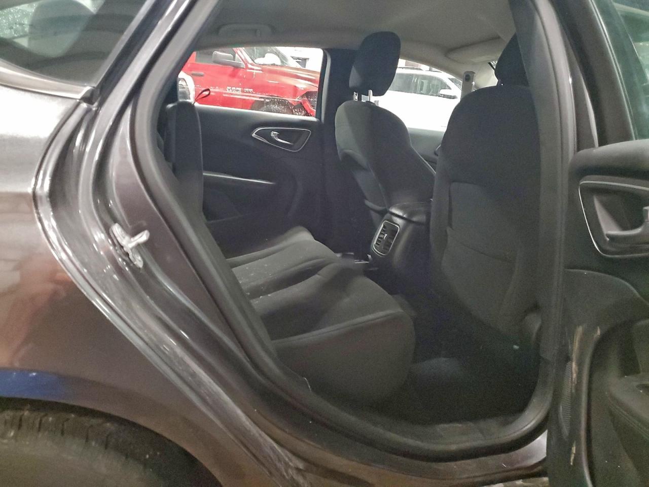 2015 Chrysler 200 Limited VIN: 1C3CCCAB1FN513151 Lot: 94392305