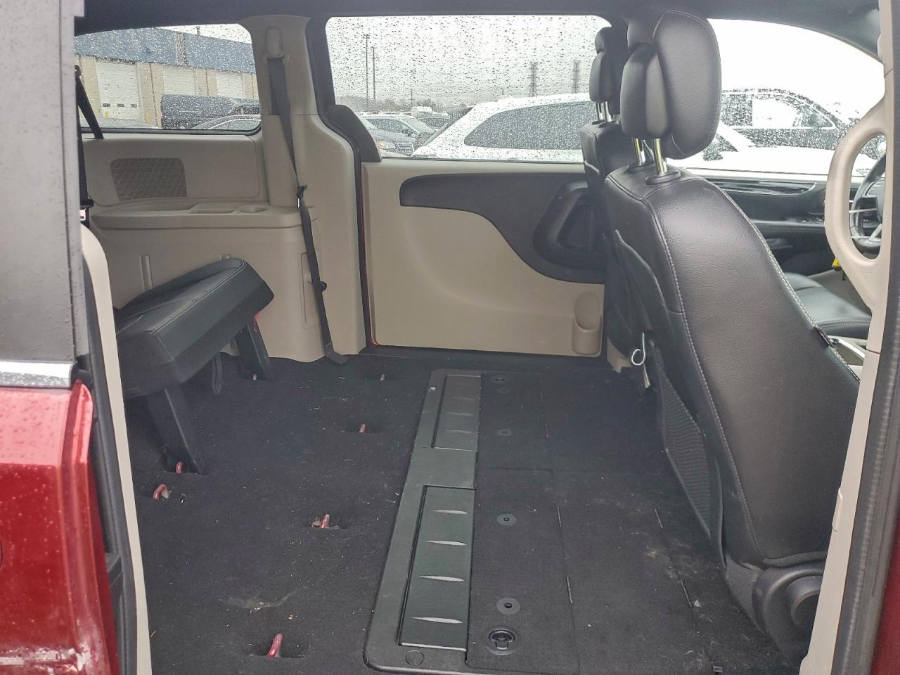 2019 Dodge Grand Caravan Sxt VIN: 2C4RDGCG9KR647048 Lot: 94145925