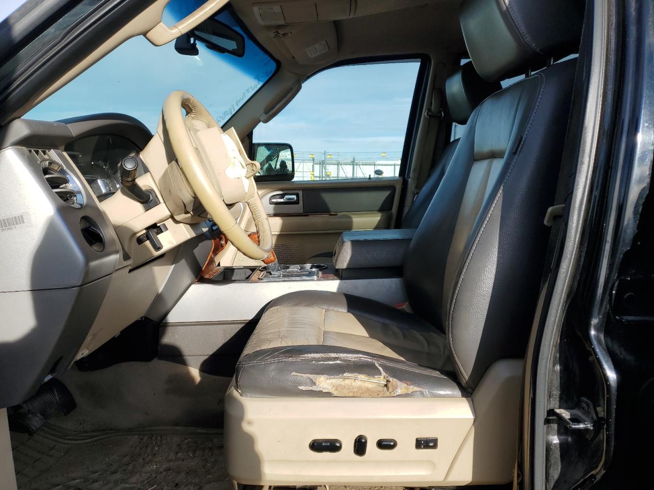 2007 Ford Expedition Eddie Bauer VIN: 1FMFU18567LA41712 Lot: 93143515