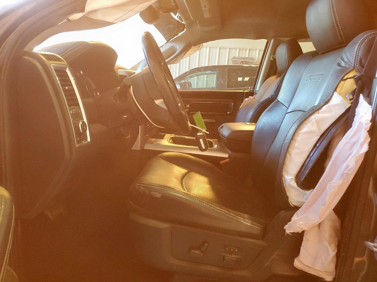 2017 Ram 1500 Laramie VIN: 1C6RR7NT6HS832605 Lot: 92455365