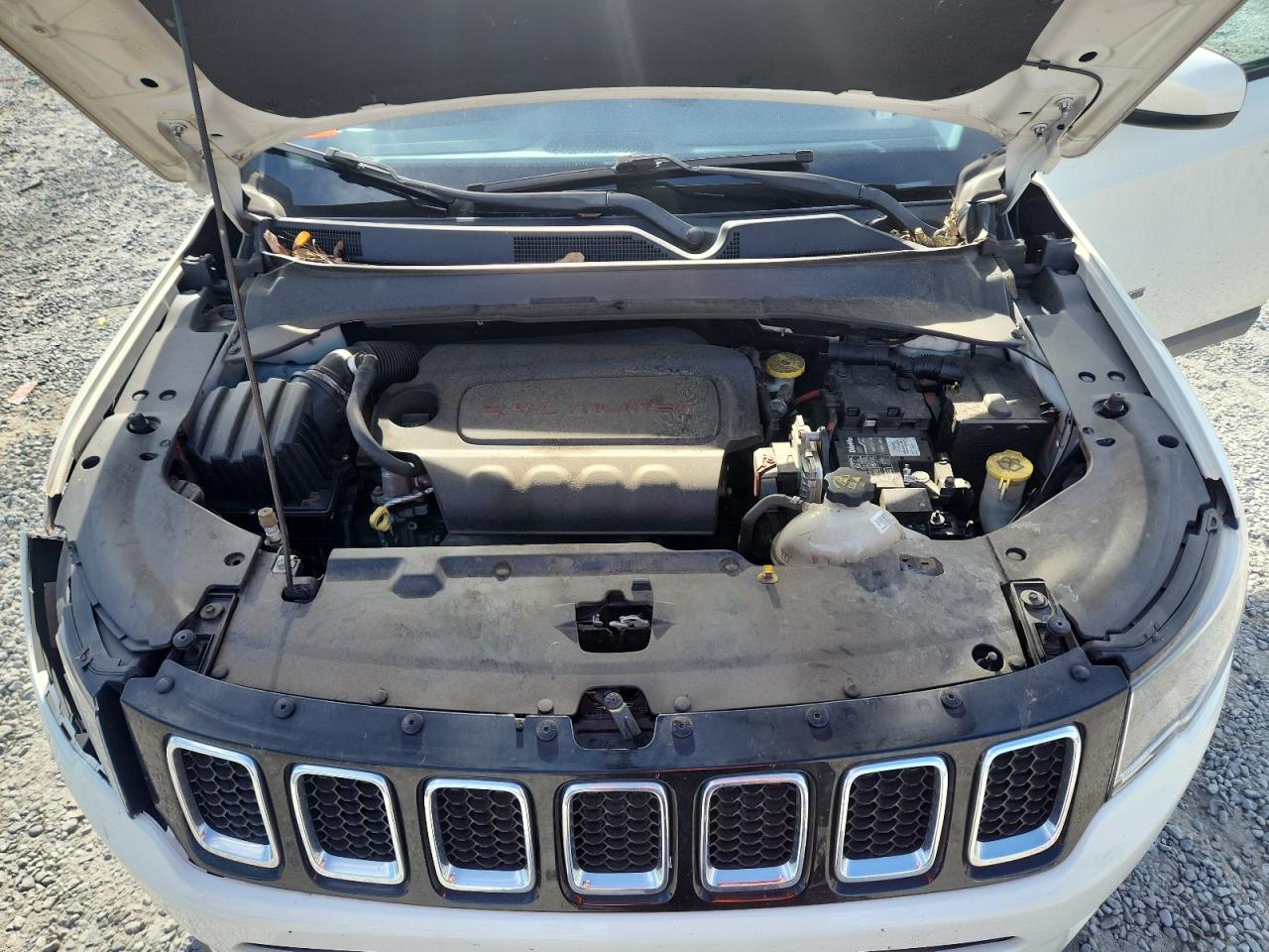 2017 Jeep Compass Latitude VIN: 3C4NJCBB1HT690603 Lot: 93528385