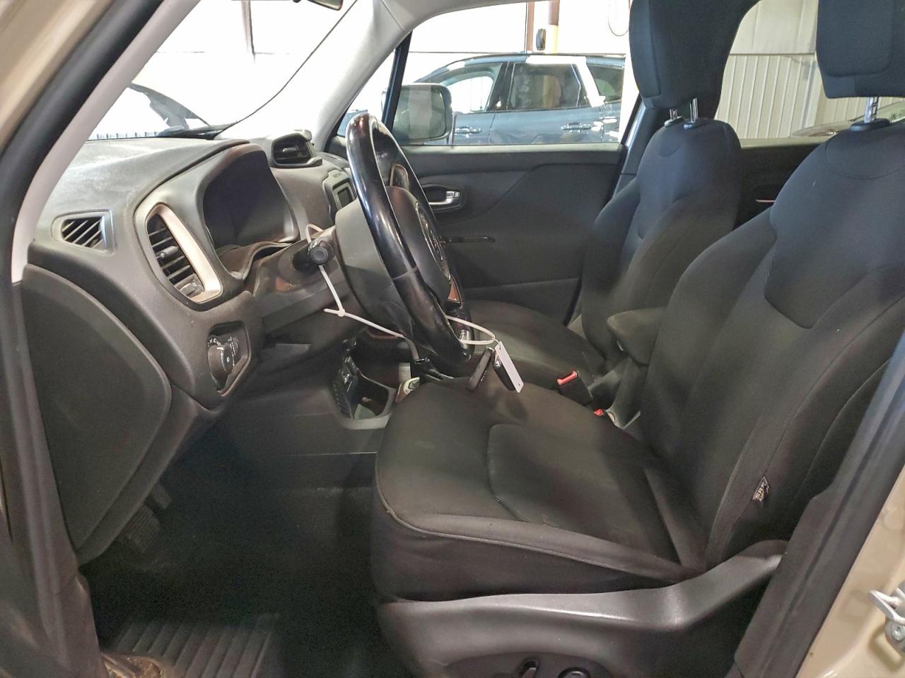 2015 Jeep Renegade Latitude VIN: ZACCJABT9FPB34502 Lot: 94049765