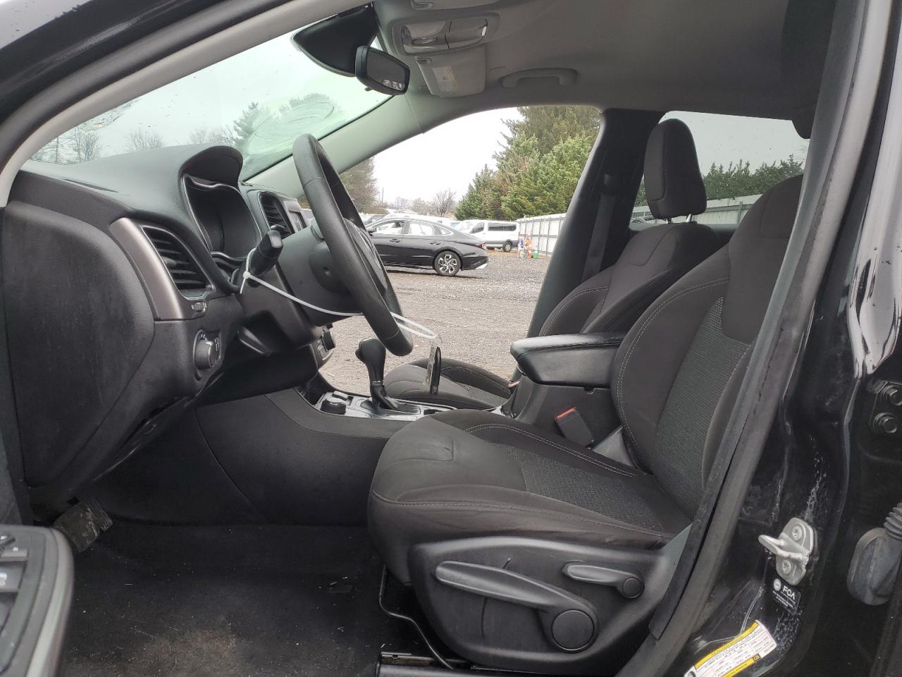 2021 Jeep Cherokee Latitude VIN: 1C4PJMCB8MD111894 Lot: 93045325