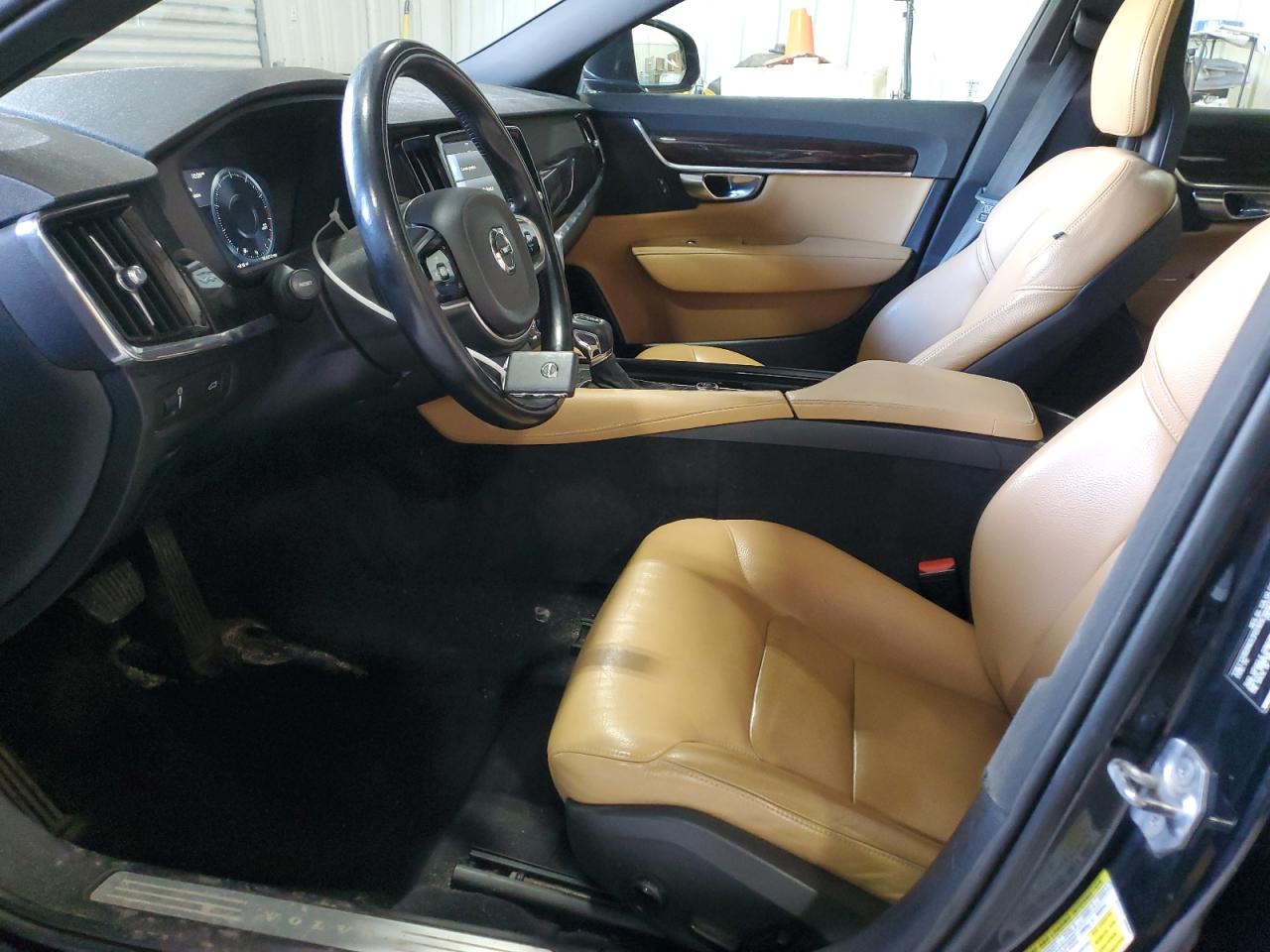 2018 Volvo S90 T5 Momentum VIN: LVY982MK5JP031656 Lot: 90985245