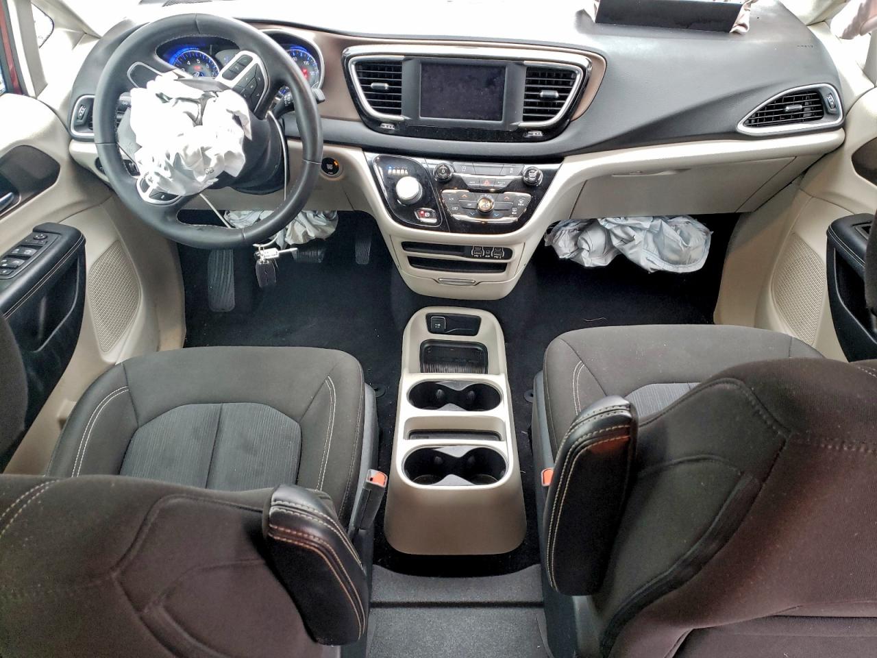 2022 Chrysler Voyager Lx VIN: 2C4RC1CG7NR159320 Lot: 93739465