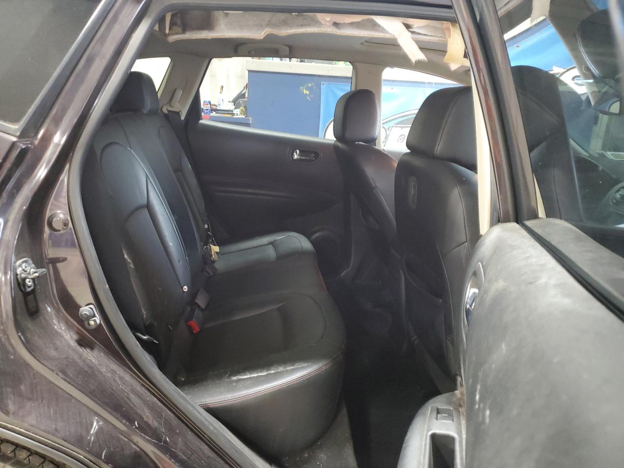 2011 Nissan Rogue S VIN: JN8AS5MV2BW285709 Lot: 86859655