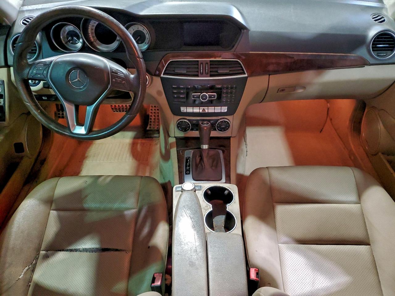 2014 Mercedes-Benz C 250 VIN: WDDGF4HBXEA948004 Lot: 94455375