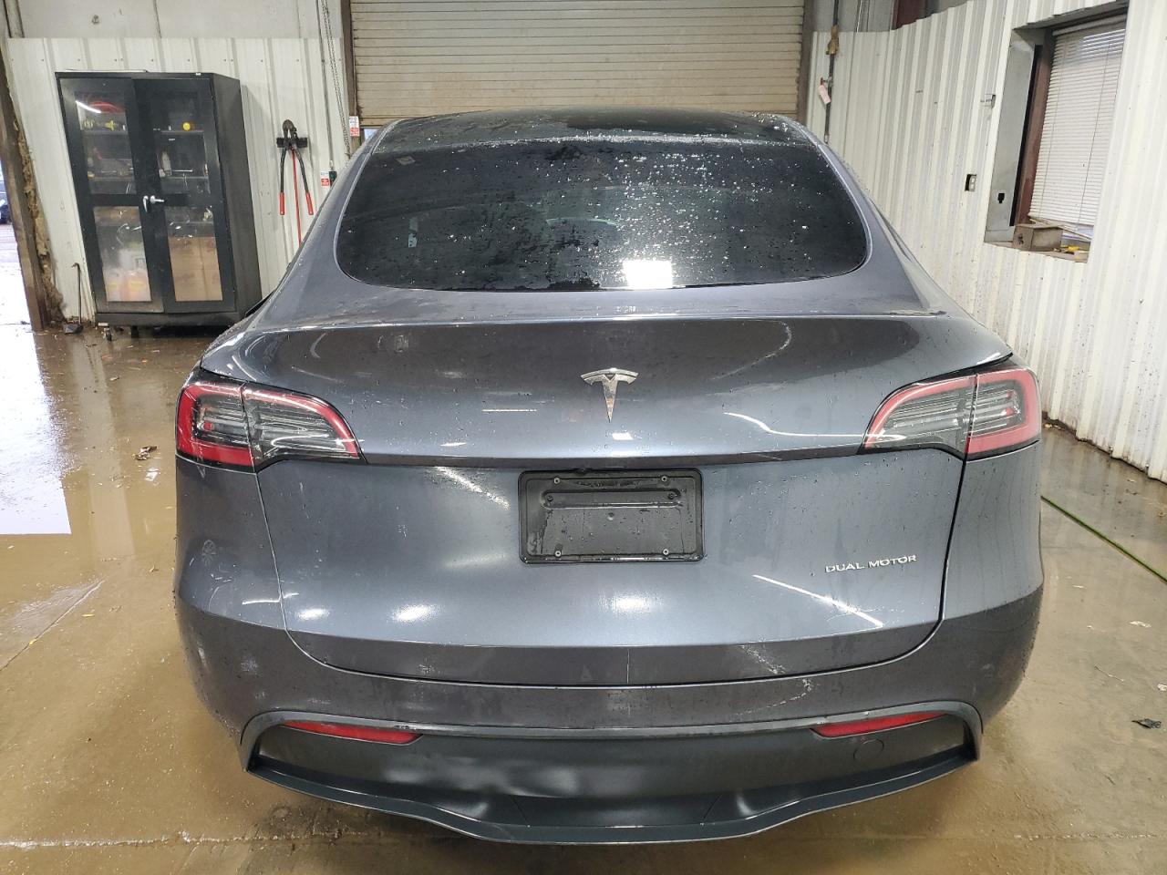 2023 Tesla Model Y VIN: 7SAYGDEEXPA176690 Lot: 93454895