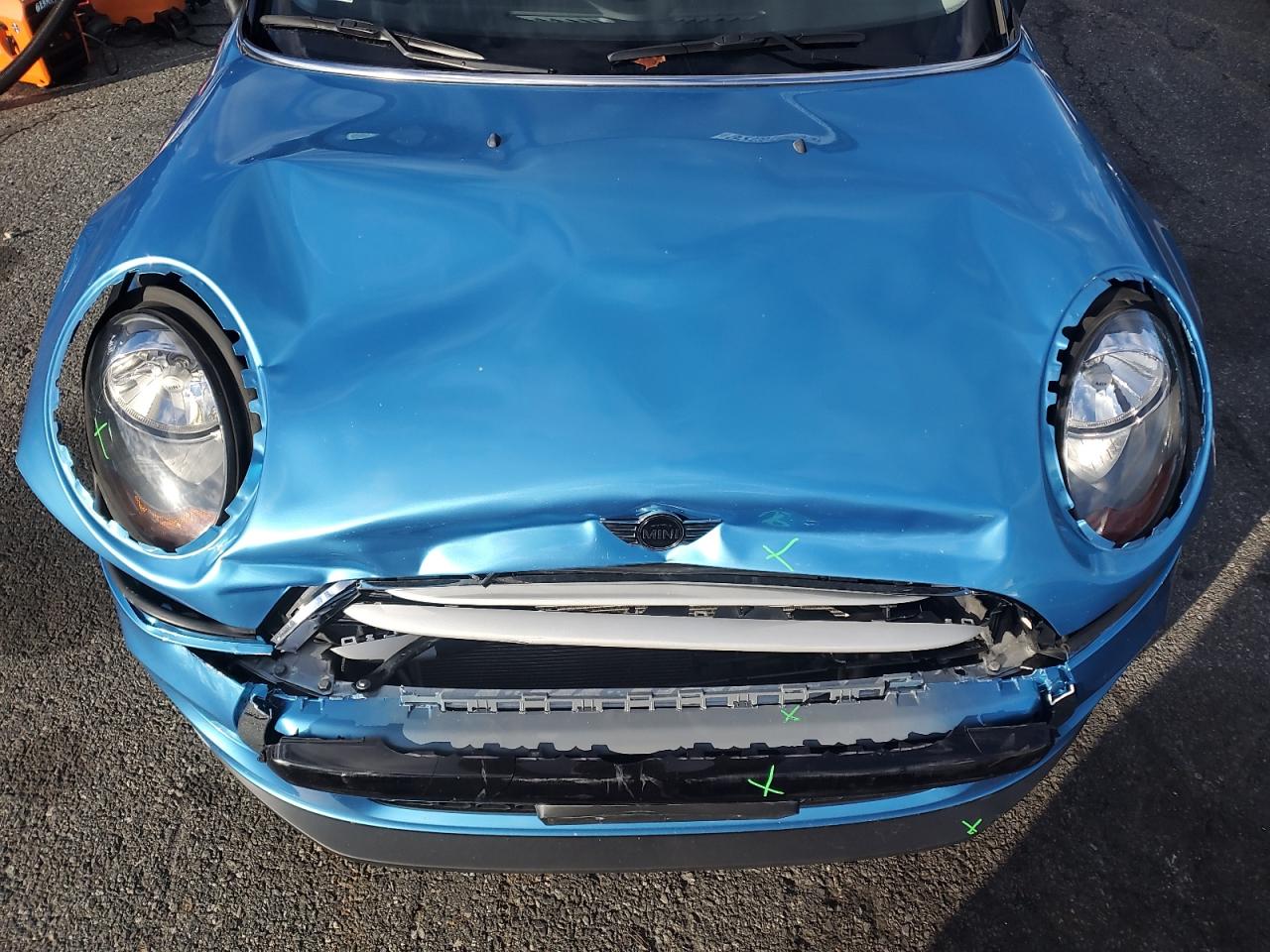 2015 Mini Cooper VIN: WMWXS5C51FT827927 Lot: 92030135