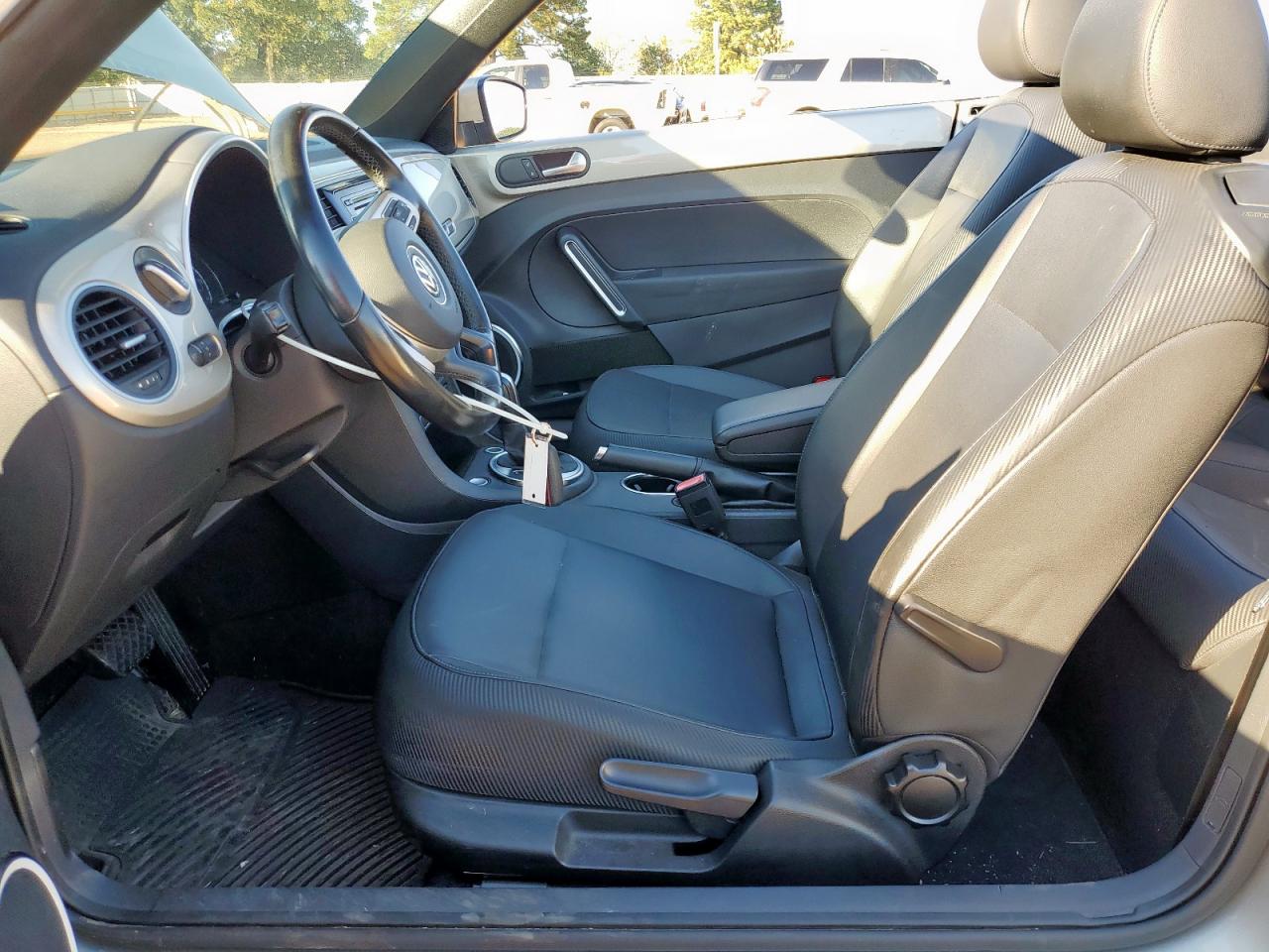 2013 Volkswagen Beetle VIN: 3VW5X7AT9DM815137 Lot: 90747205