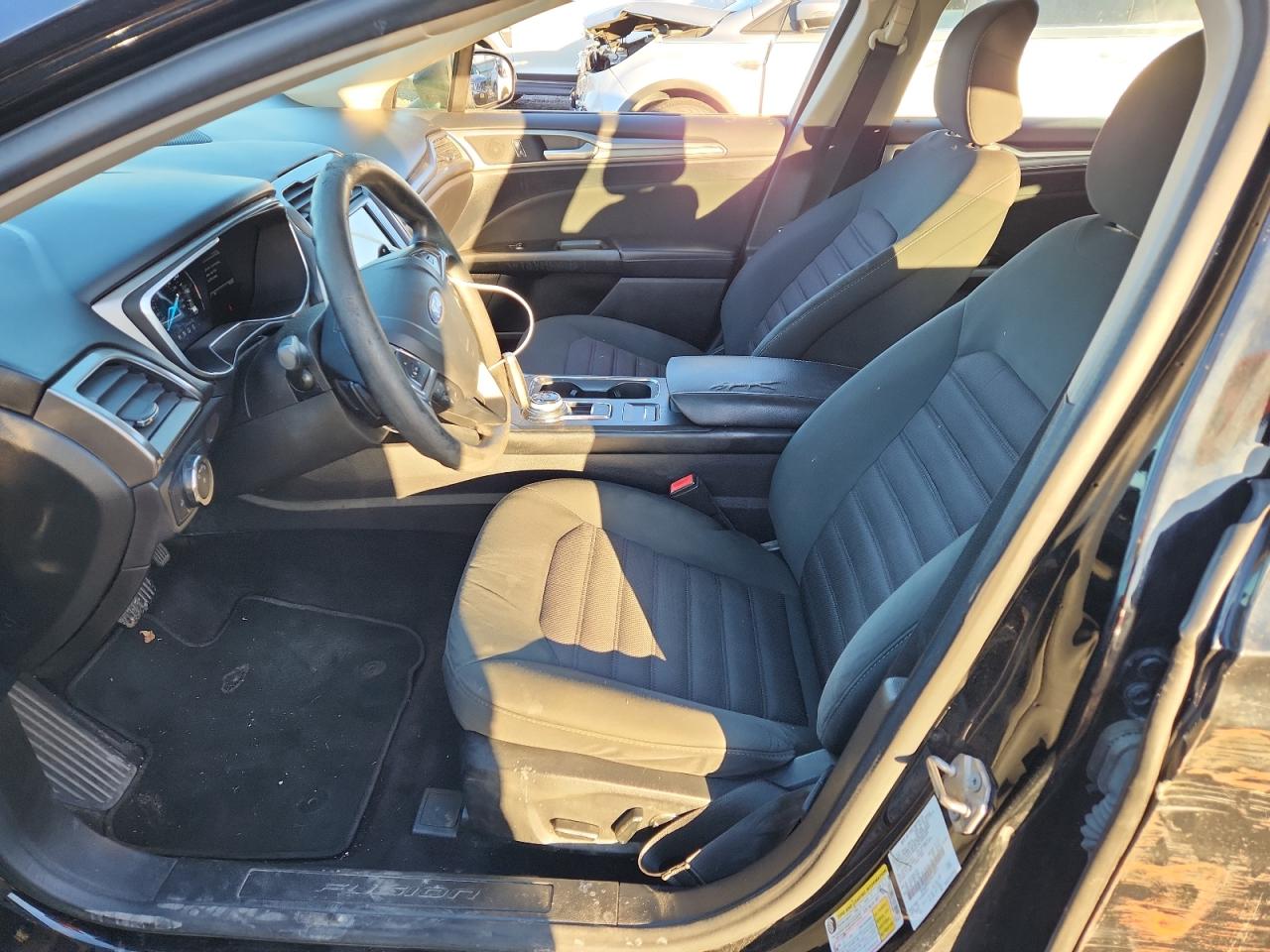 2017 Ford Fusion Se VIN: 3FA6P0HD2HR138931 Lot: 91353975