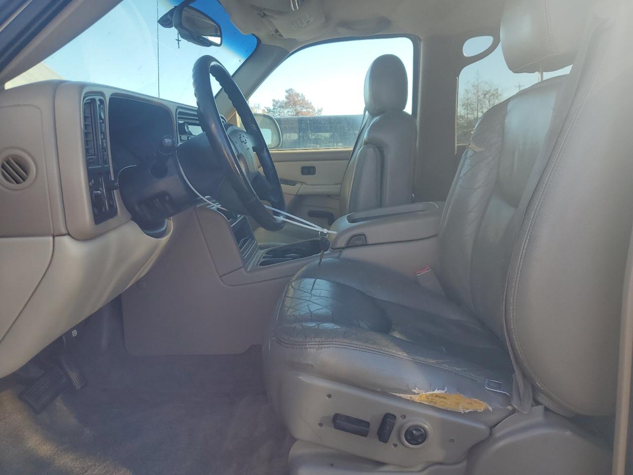 2003 Chevrolet Tahoe K1500 VIN: 1GNEK13T13J268282 Lot: 91291815