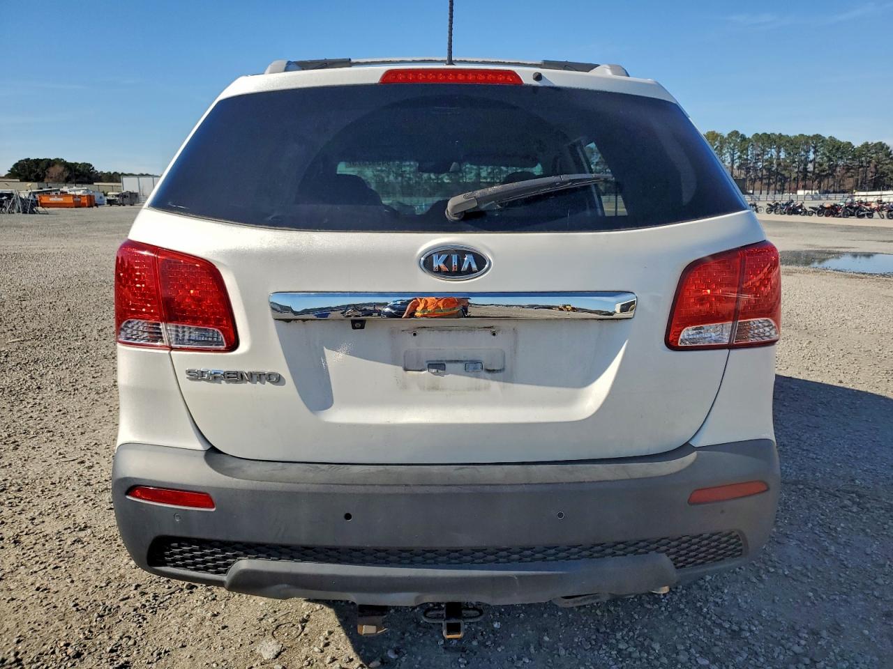 2013 Kia Sorento Lx VIN: 5XYKT3A68DG351811 Lot: 94592375