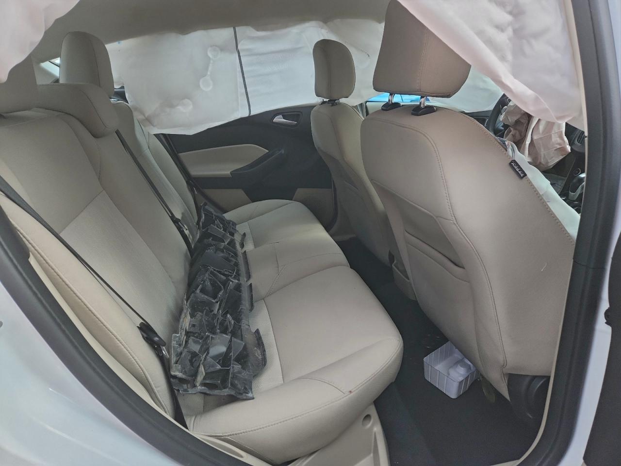 2016 Ford Focus Se VIN: 1FADP3K29GL213511 Lot: 94357295