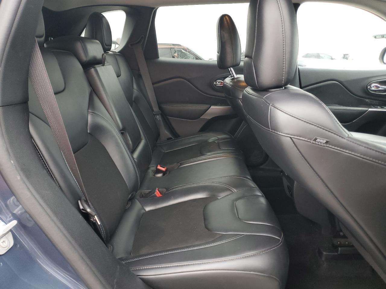 2020 Jeep Cherokee Latitude Plus VIN: 1C4PJMLB0LD650833 Lot: 92171945