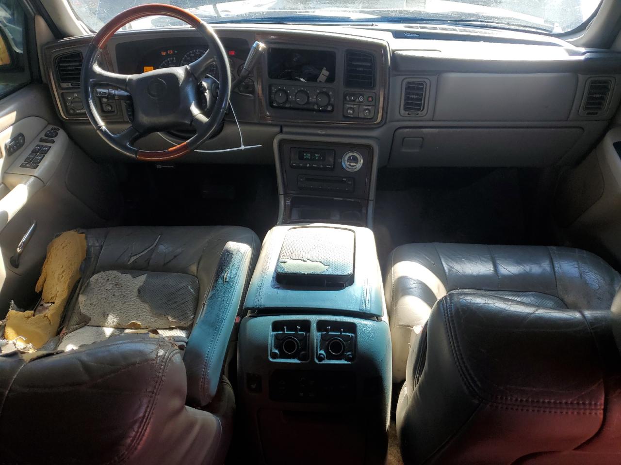 2002 Cadillac Escalade Luxury VIN: 1GYEK63N72R106948 Lot: 90424875