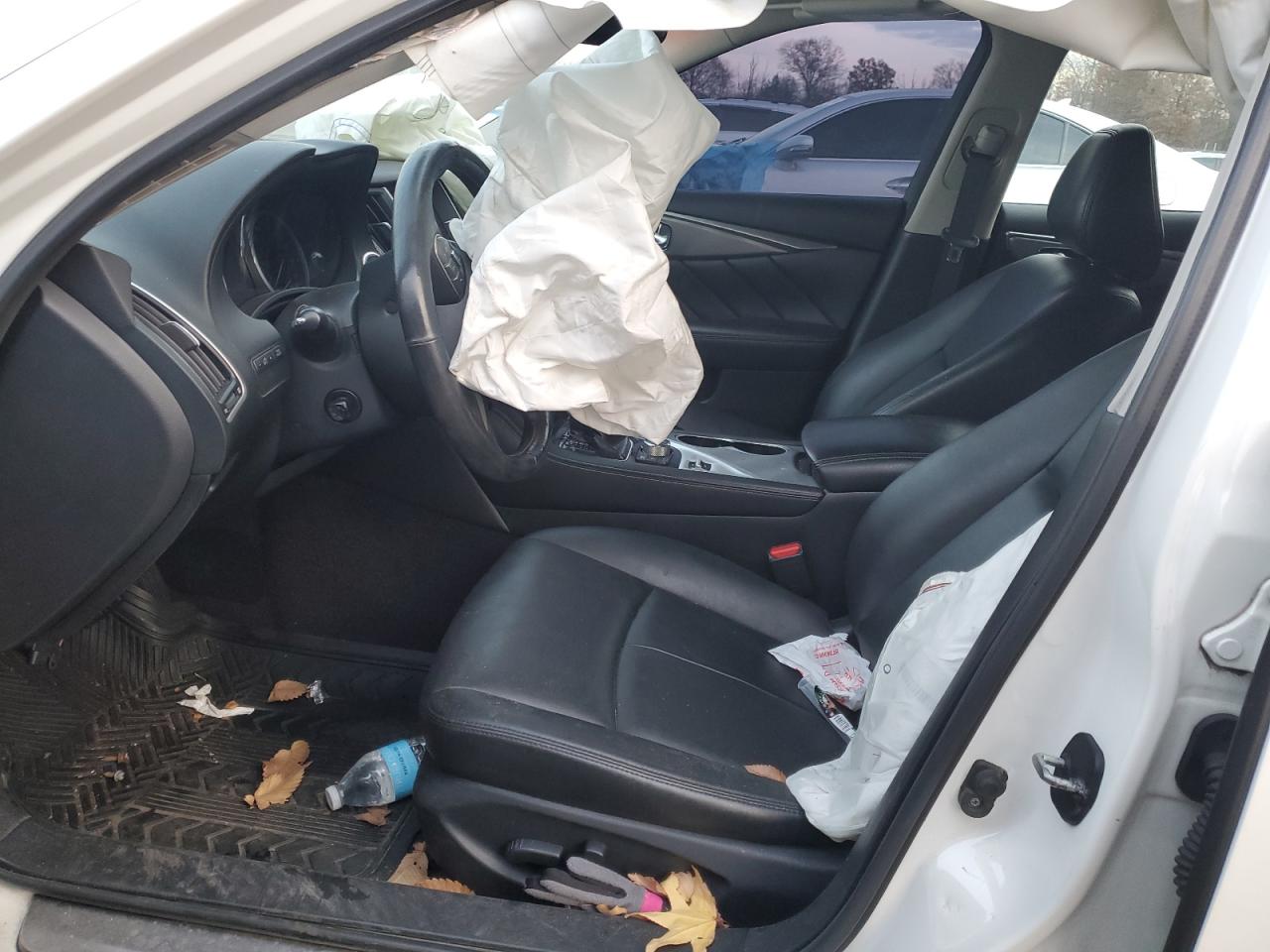 2017 Infiniti Q50 Premium VIN: JN1EV7AR2HM830998 Lot: 93847115