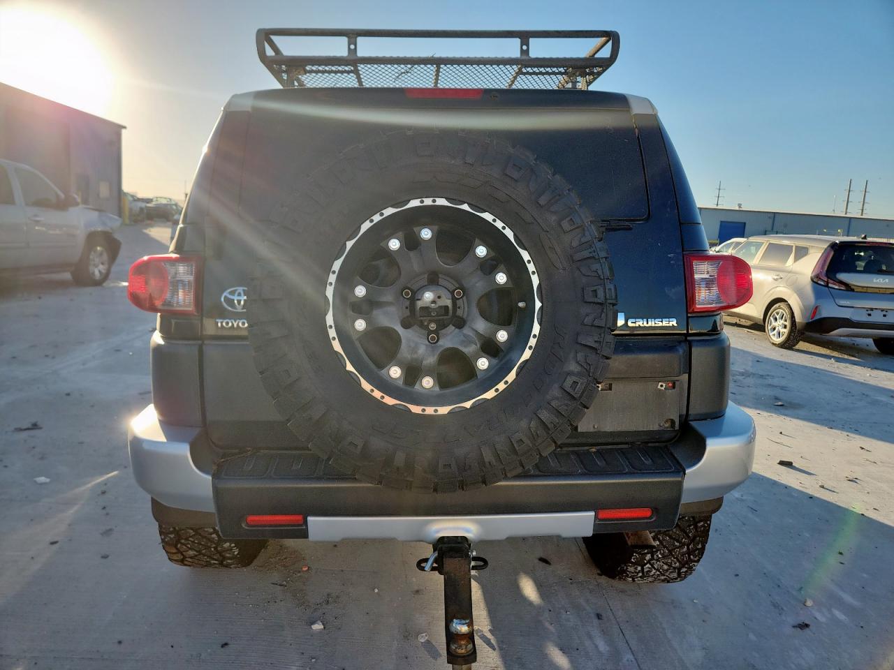 2010 Toyota Fj Cruiser VIN: JTEBU4BF8AK075164 Lot: 92735335