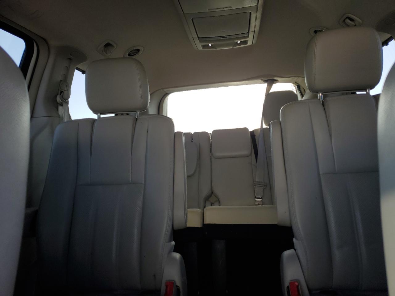 2013 Chrysler Town & Country Touring L VIN: 2C4RC1CG7DR727547 Lot: 92642615