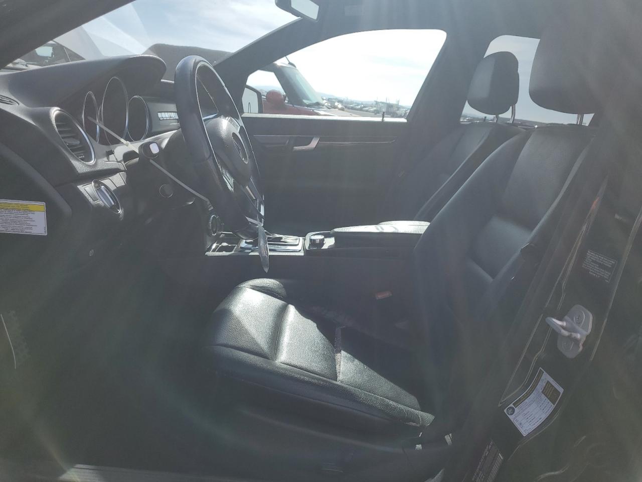 2014 Mercedes-Benz C 250 VIN: WDDGF4HB4ER317749 Lot: 92311845