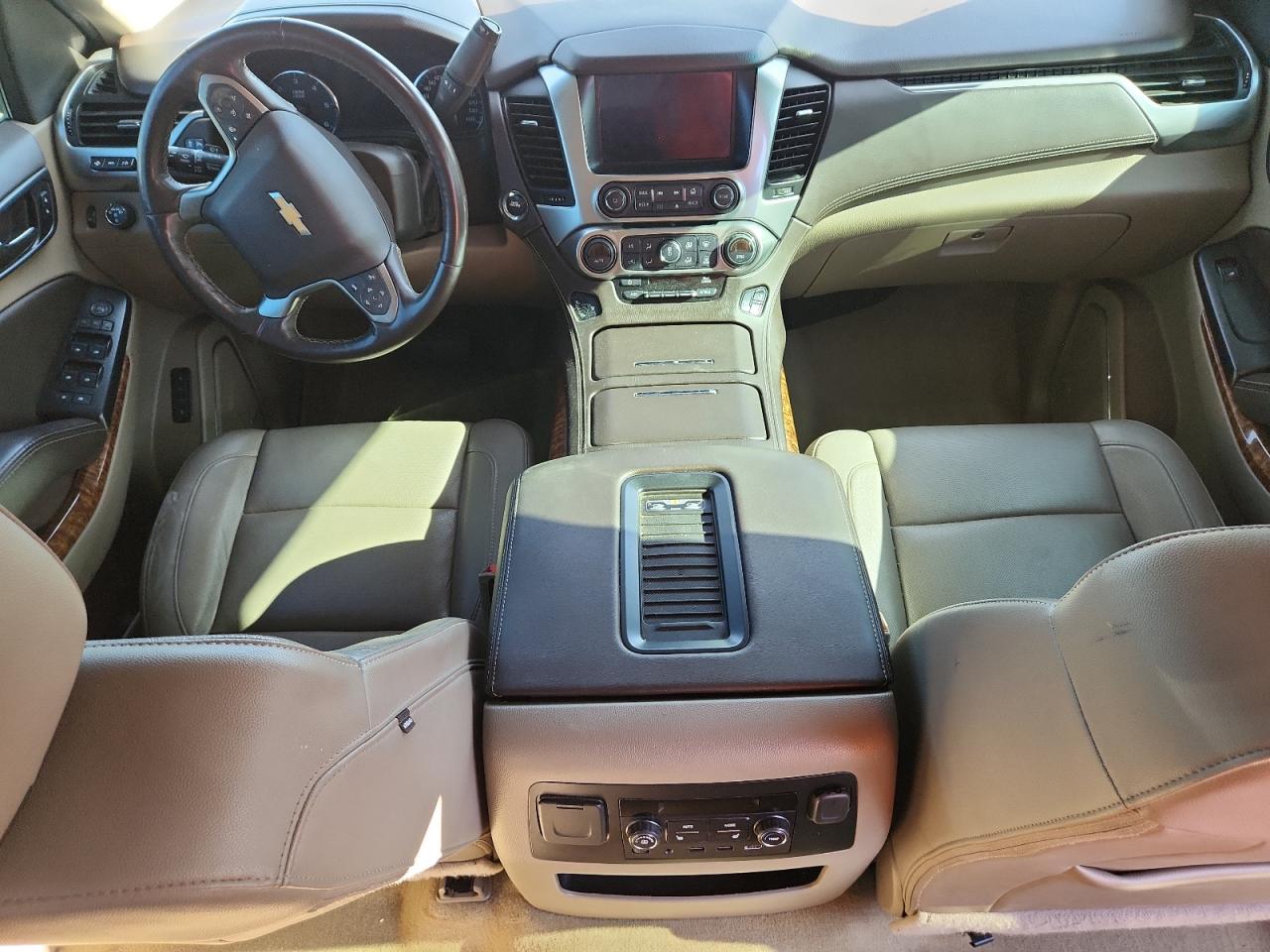 2017 Chevrolet Suburban K1500 Premier VIN: 1GNSKJKC4HR127235 Lot: 92983705