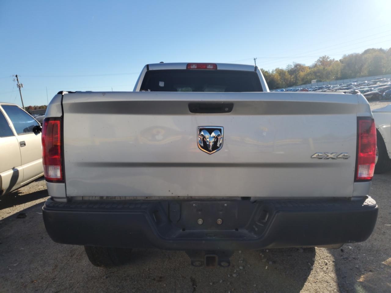 2018 Ram 1500 St VIN: 1C6RR7FT5JS215829 Lot: 91122005