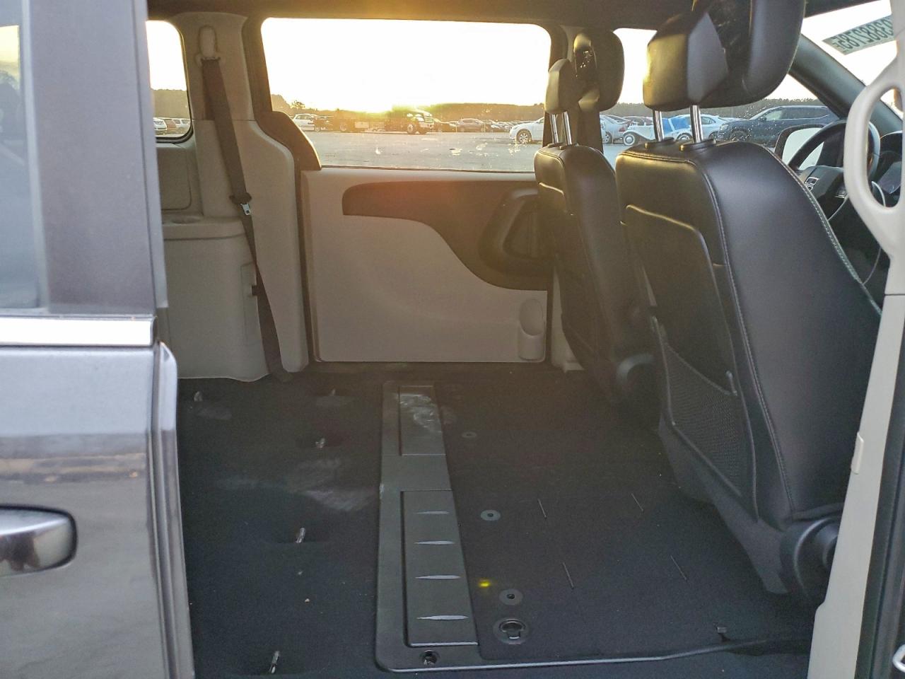 2019 Dodge Grand Caravan Sxt VIN: 2C4RDGCG8KR795241 Lot: 93882785