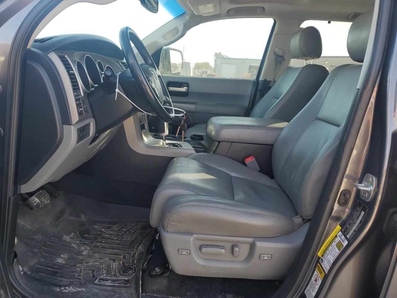 2013 Toyota Sequoia Limited VIN: 5TDKY5G18DS046708 Lot: 92541145