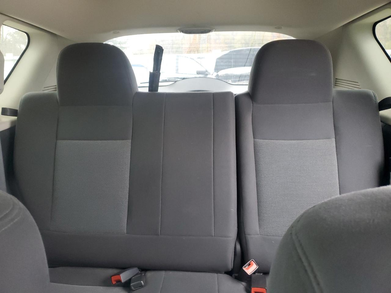 2015 Jeep Compass Sport VIN: 1C4NJCBA4FD235643 Lot: 93409455