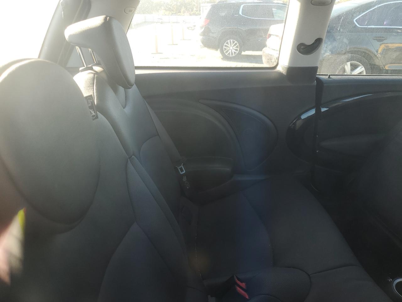 2008 Mini Cooper VIN: WMWMF335X8TU64025 Lot: 92147285