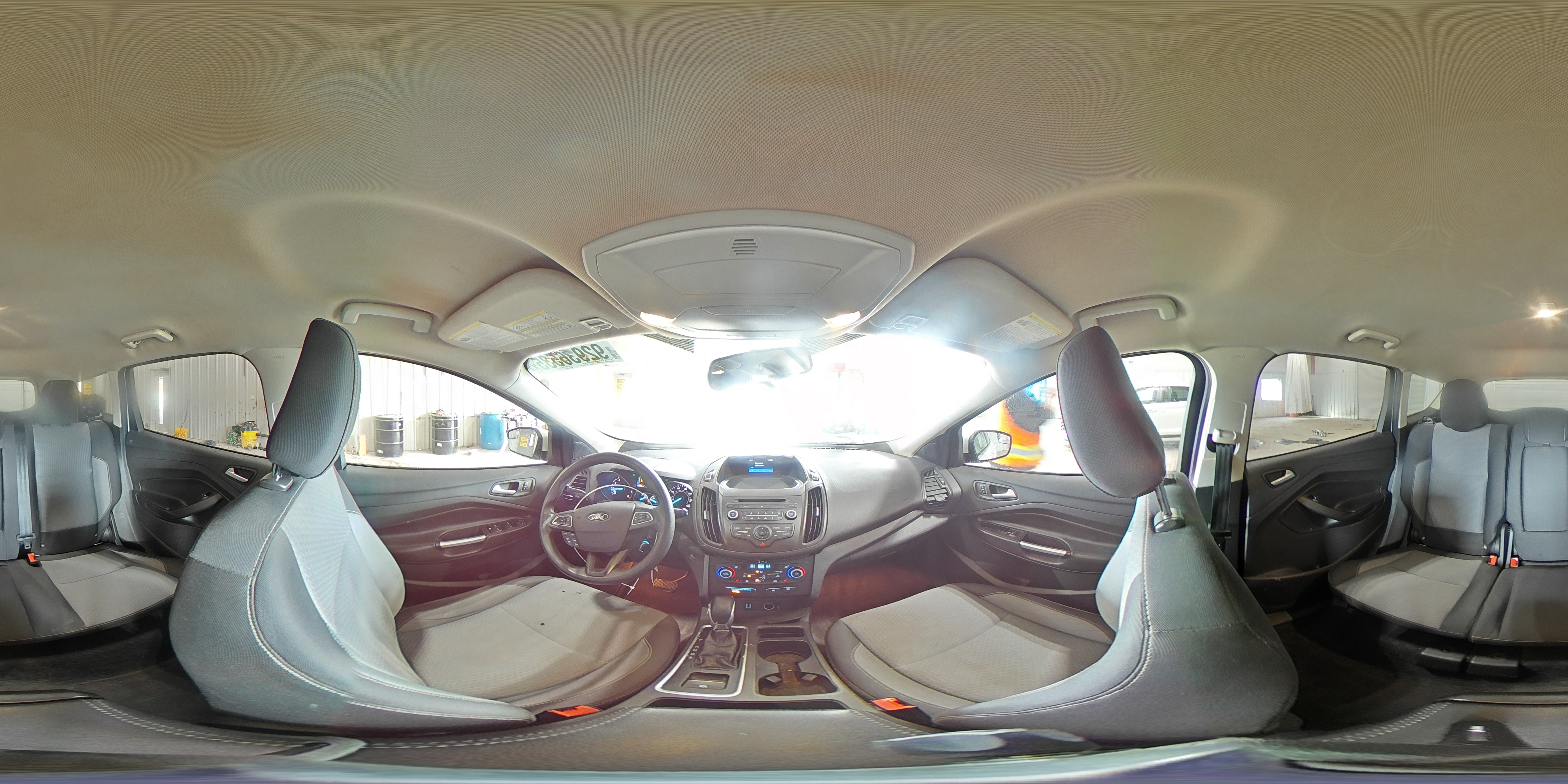 2018 Ford Escape Se VIN: 1FMCU9GD4JUA43745 Lot: 92936535