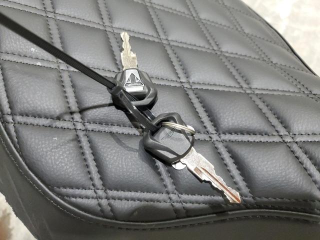 2023 TRIUMPH MOTORCYCLE BONNEVILLE BOBBER  