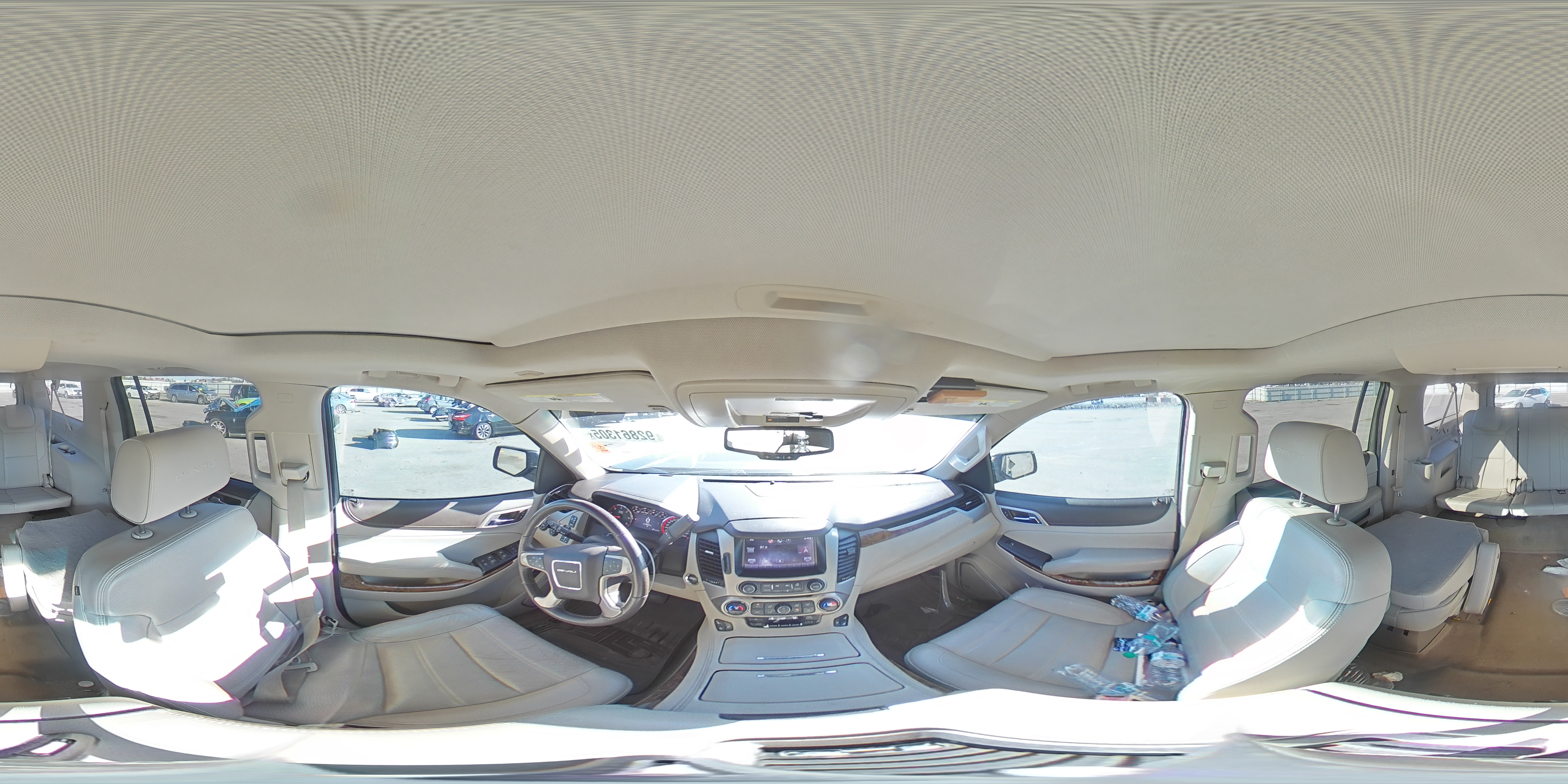 2015 GMC Yukon Xl Denali VIN: 1GKS2JKJ9FR559747 Lot: 92861305