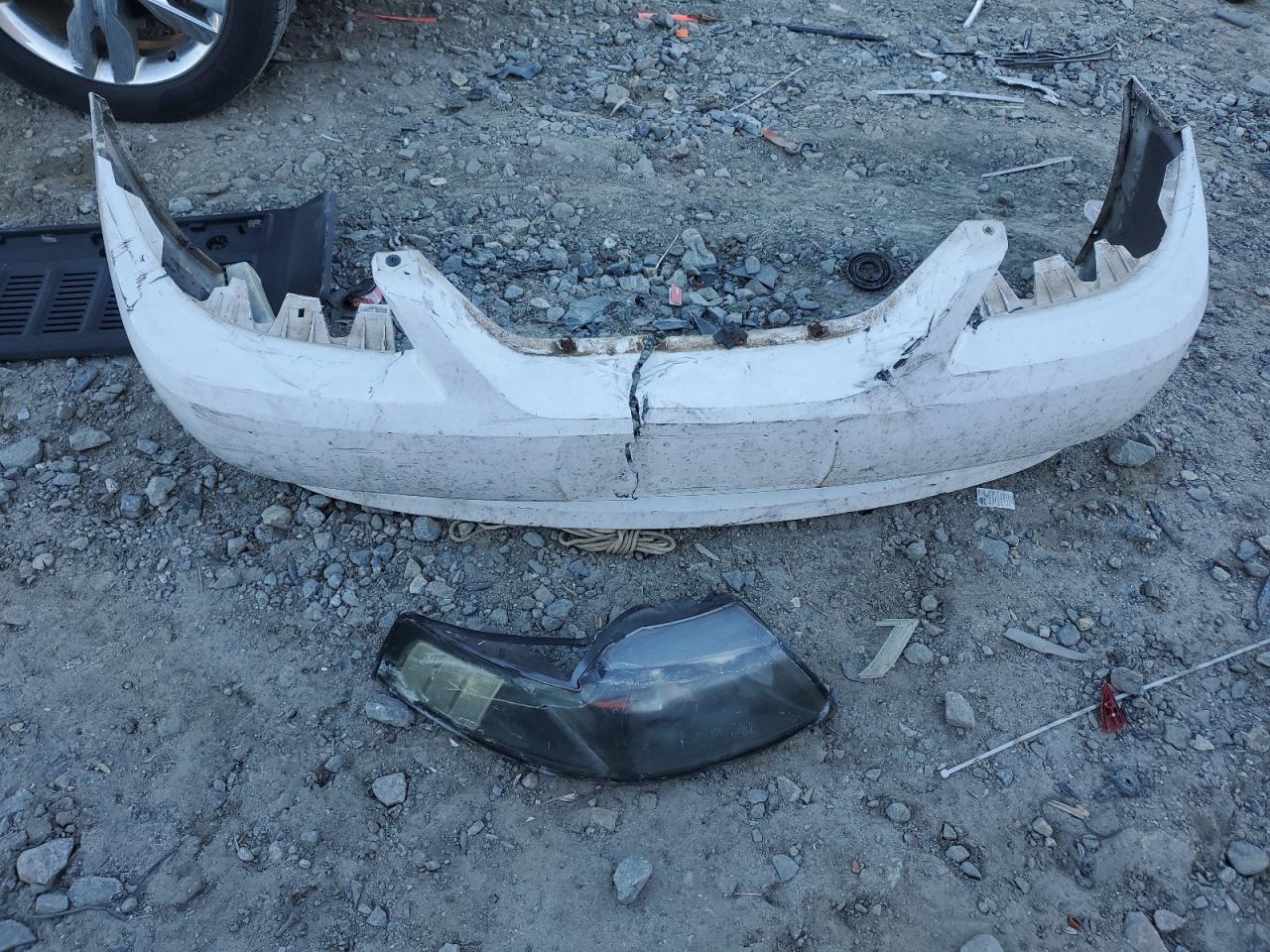 2002 Ford Mustang VIN: 1FAFP40432F136872 Lot: 90996285