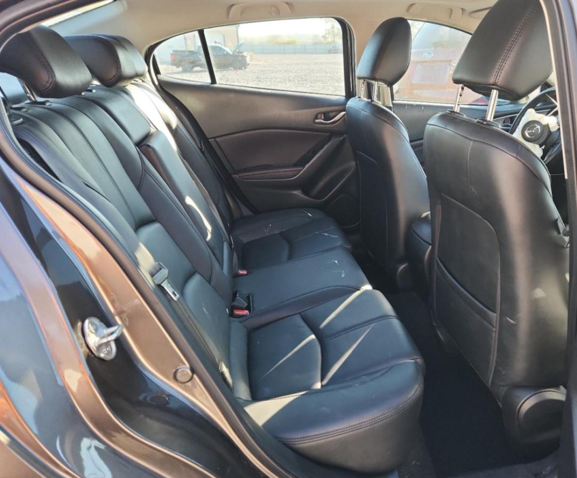 2018 Mazda 3 Touring VIN: 3MZBN1V30JM182006 Lot: 91116625