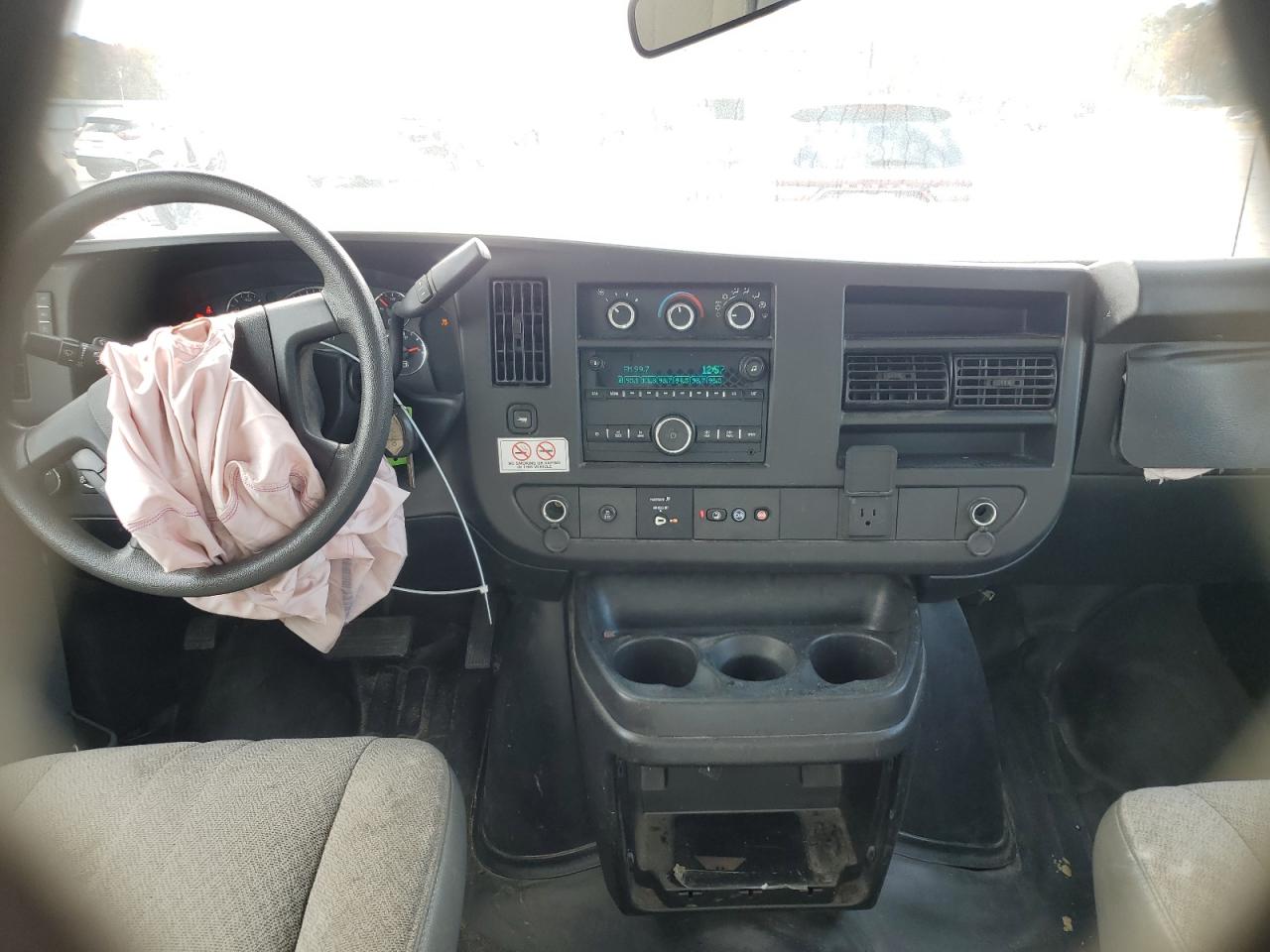 2020 Chevrolet Express G2500 VIN: 1GCWGAFG5L1147980 Lot: 91240585