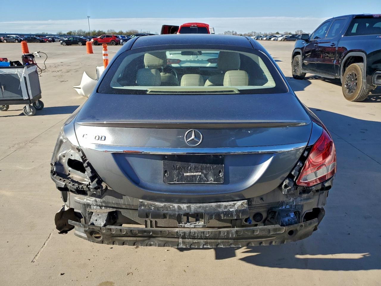 2017 Mercedes-Benz C 300 VIN: 55SWF4JB7HU219517 Lot: 94492915