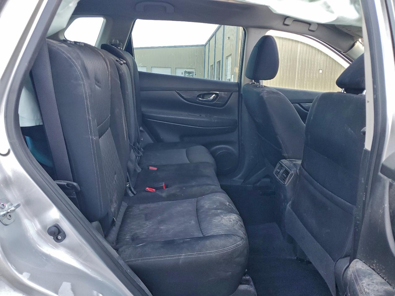 2017 Nissan Rogue S VIN: JN8AT2MT9HW138693 Lot: 91084805