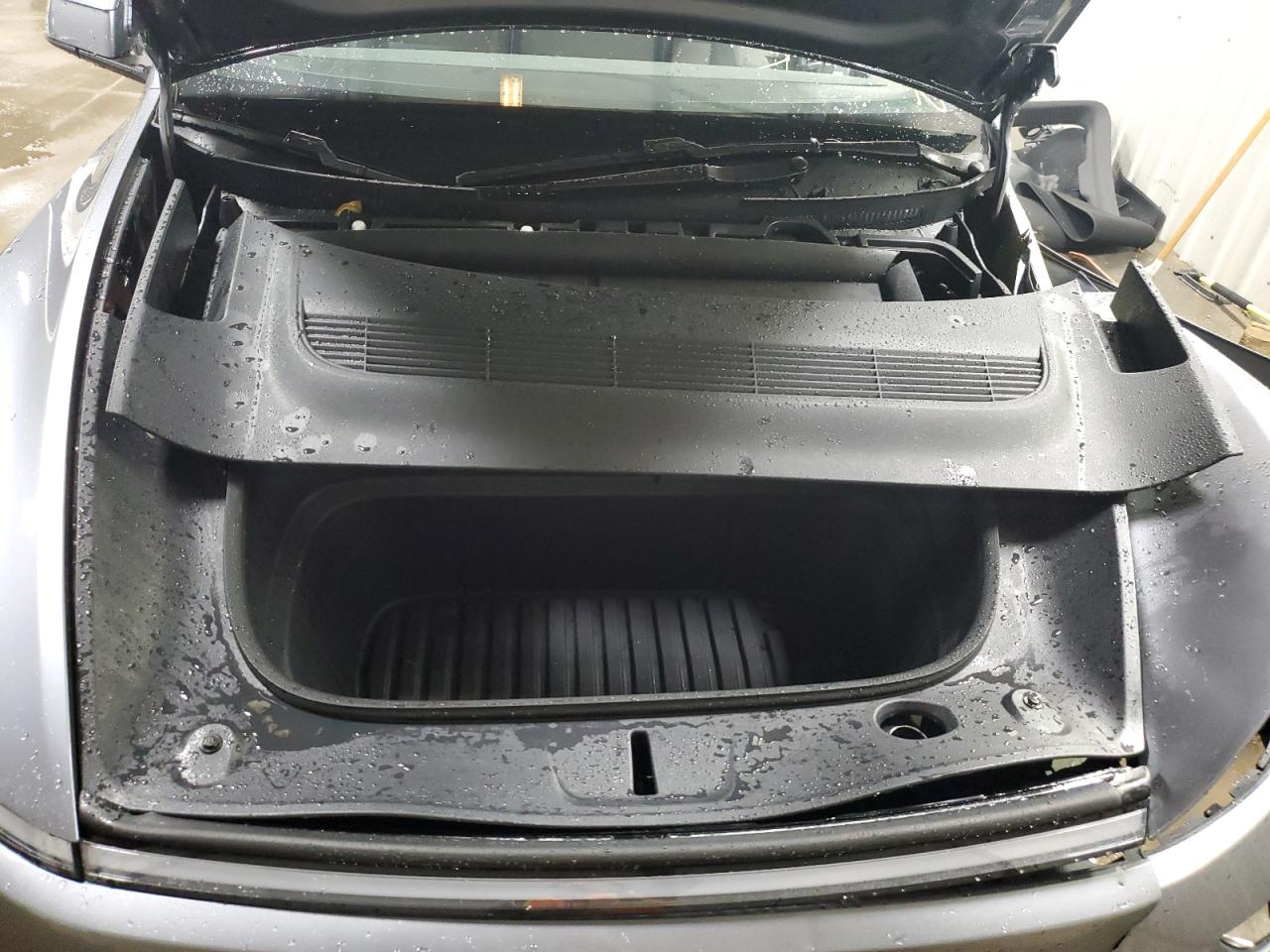 2026 Tesla Model Y VIN: 7SAYGDEE1TA450675 Lot: 93067175