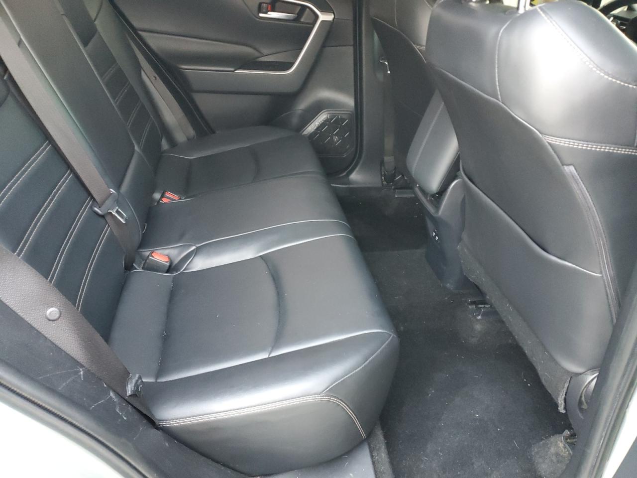 2019 Toyota Rav4 Xle Premium VIN: JTMA1RFV5KD015517 Lot: 91439225