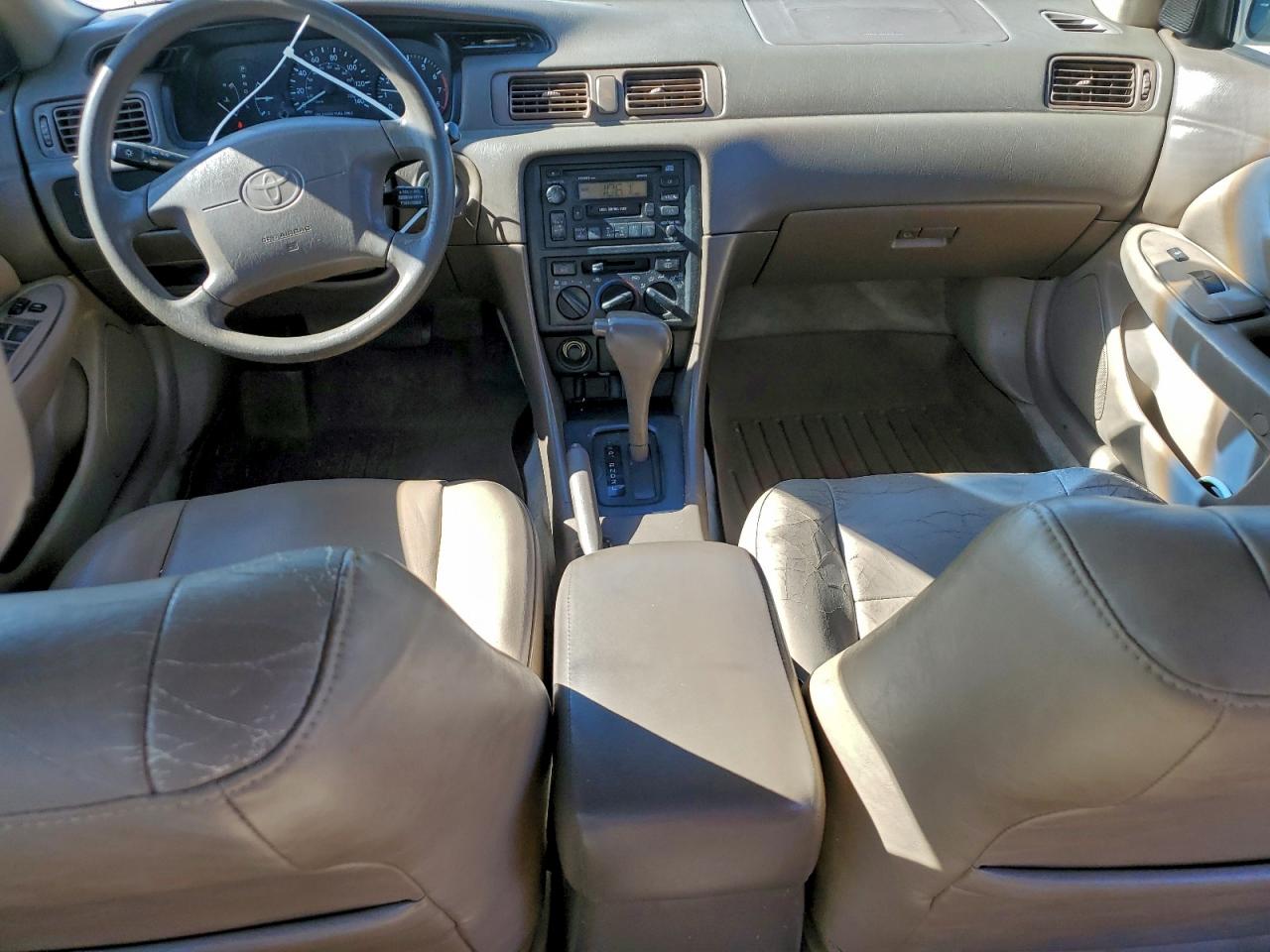 1999 Toyota Camry Le VIN: JT2BG22K0X0301305 Lot: 92480845