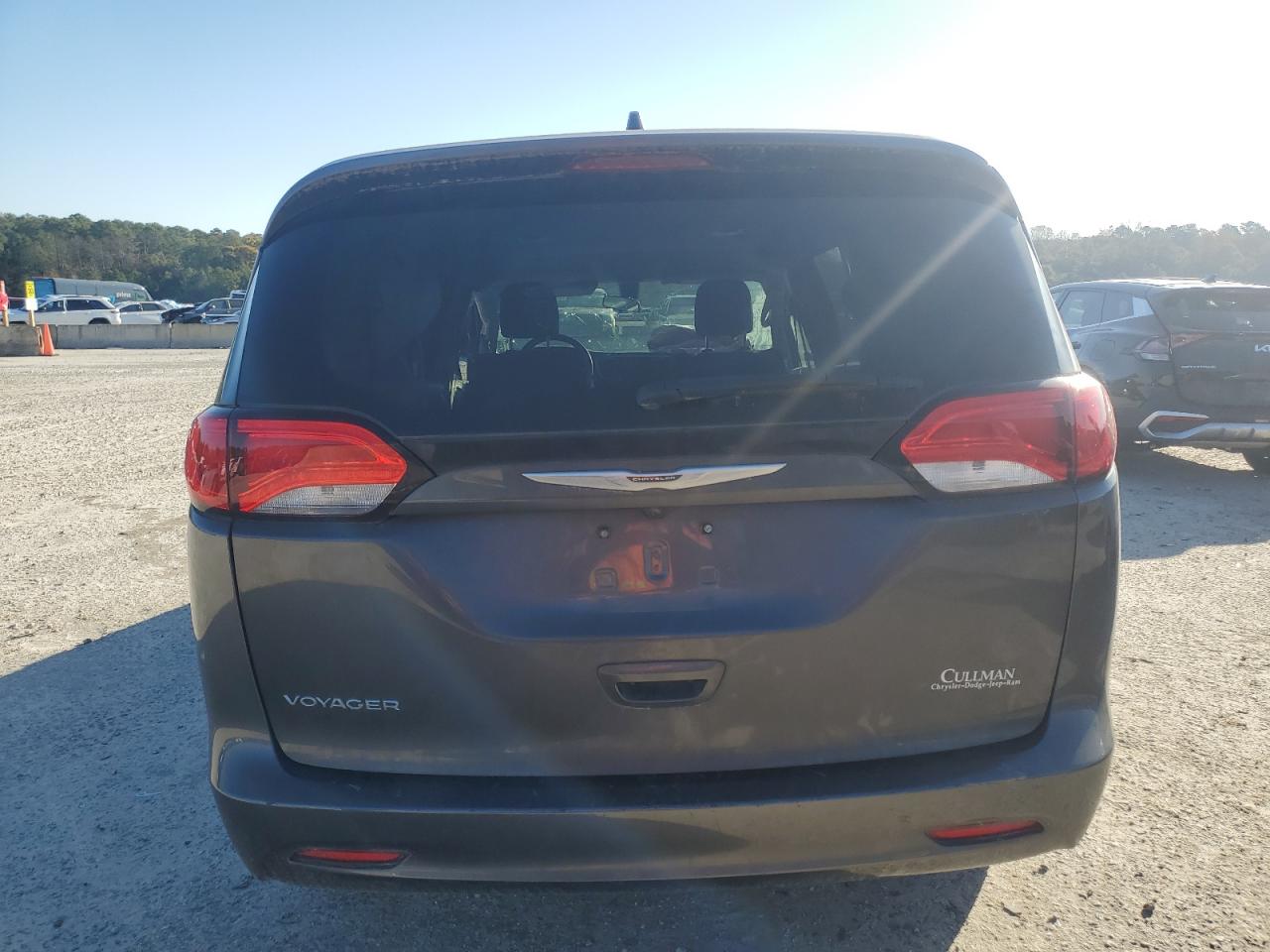 2022 Chrysler Voyager Lx VIN: 2C4RC1CG9NR103427 Lot: 90747775