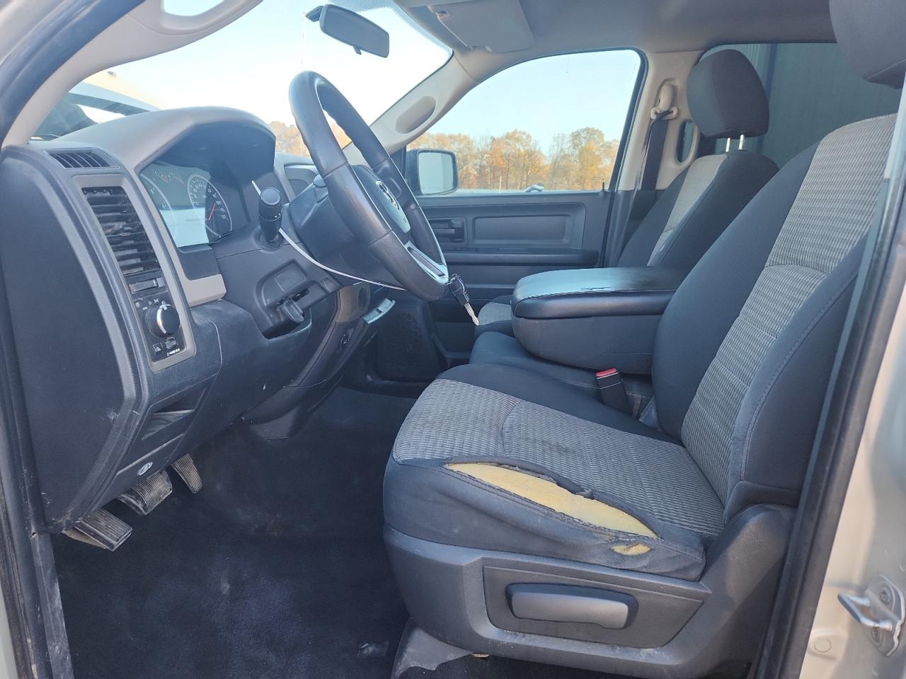 2010 Dodge Ram 1500 VIN: 1D7RV1CT2AS192666 Lot: 91703885