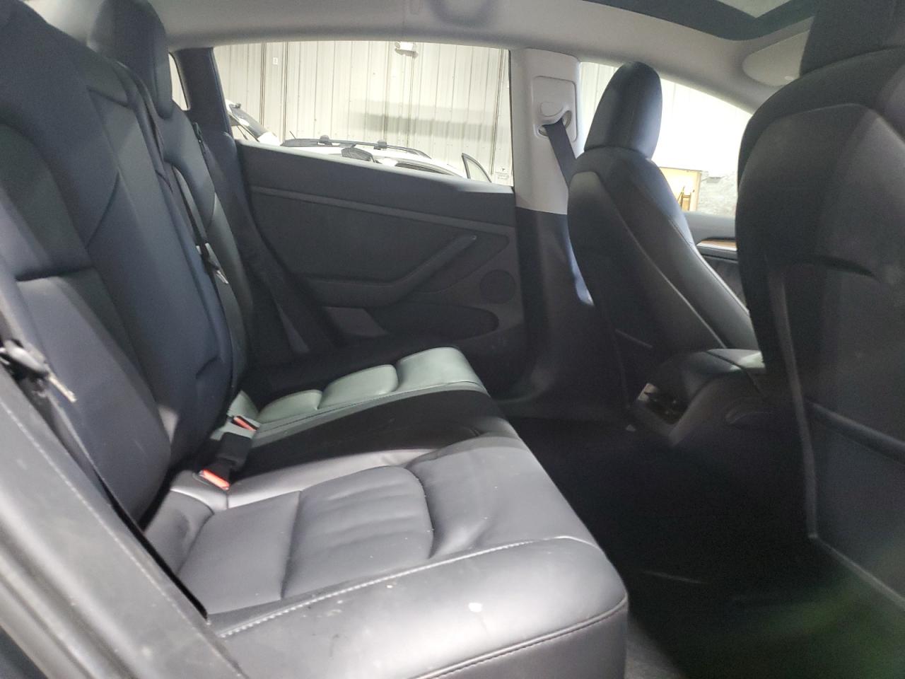 2022 Tesla Model 3 VIN: 5YJ3E1EA0NF331028 Lot: 92853625