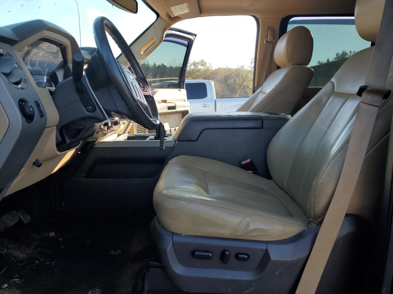 2015 Ford F250 Super Duty VIN: 1FT7W2BTXFEB19749 Lot: 93230155