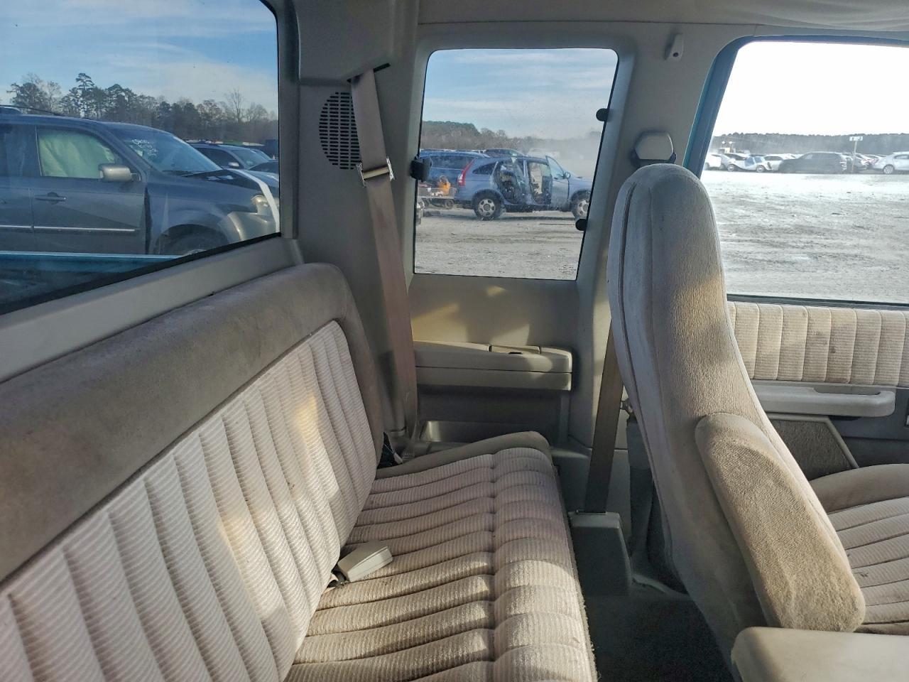 1994 Chevrolet Gmt-400 C1500 VIN: 2GCEC19K9R1267677 Lot: 94099915