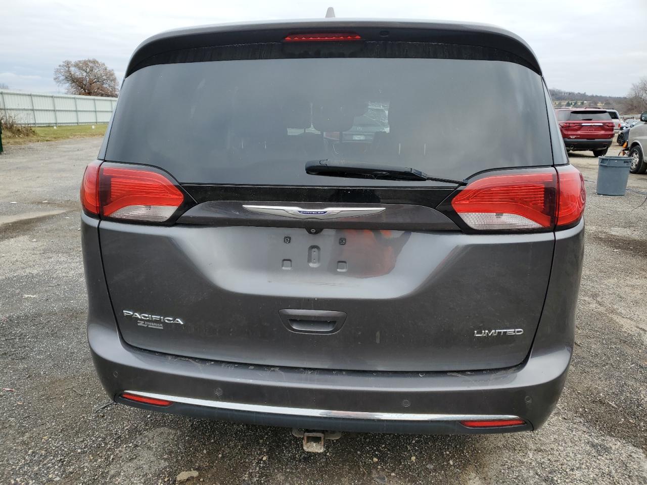 2017 Chrysler Pacifica Limited VIN: 2C4RC1GG4HR507010 Lot: 93596505