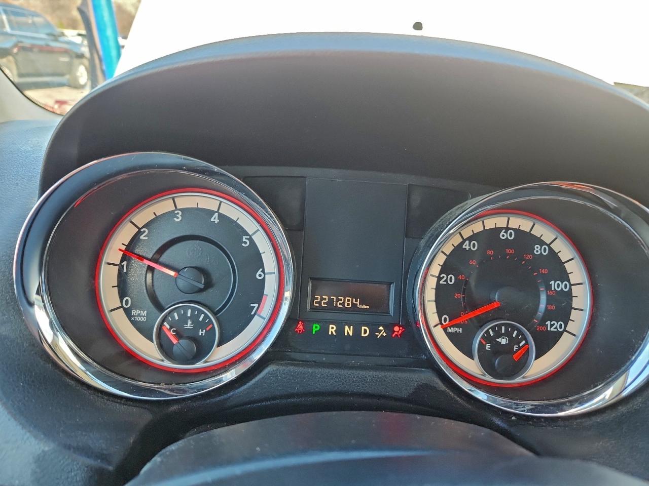 2014 Dodge Grand Caravan Sxt VIN: 2C4RDGCG8ER267610 Lot: 93314245